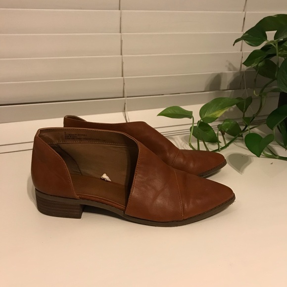 Universal Thread Shoes - Universal Threads Wenda Cut Out Booties